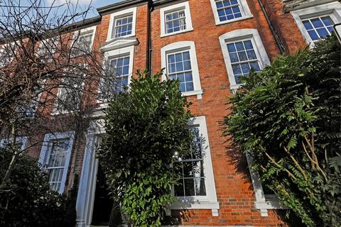 8 bedroom townhouse for sale - Ashgate Road