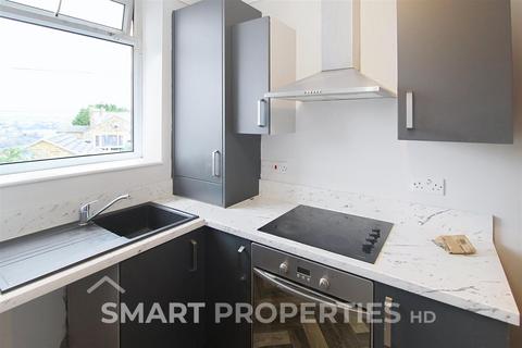 2 bedroom flat to rent, Tommy Lane, Linthwaite HD7