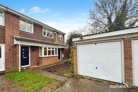 3 bedroom semi-detached house for sale, Mull Close, Oakley, Basingstoke