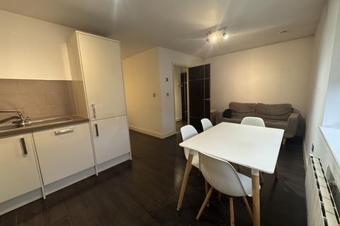 Studio to rent, St. Johns Road, Isleworth TW7