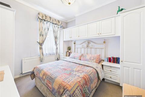 3 bedroom maisonette for sale, Kenton Avenue, Harrow, HA1