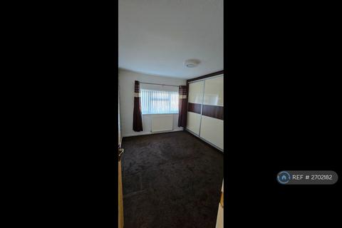 3 bedroom semi-detached house to rent, Brandhall Road, Oldbury, B68