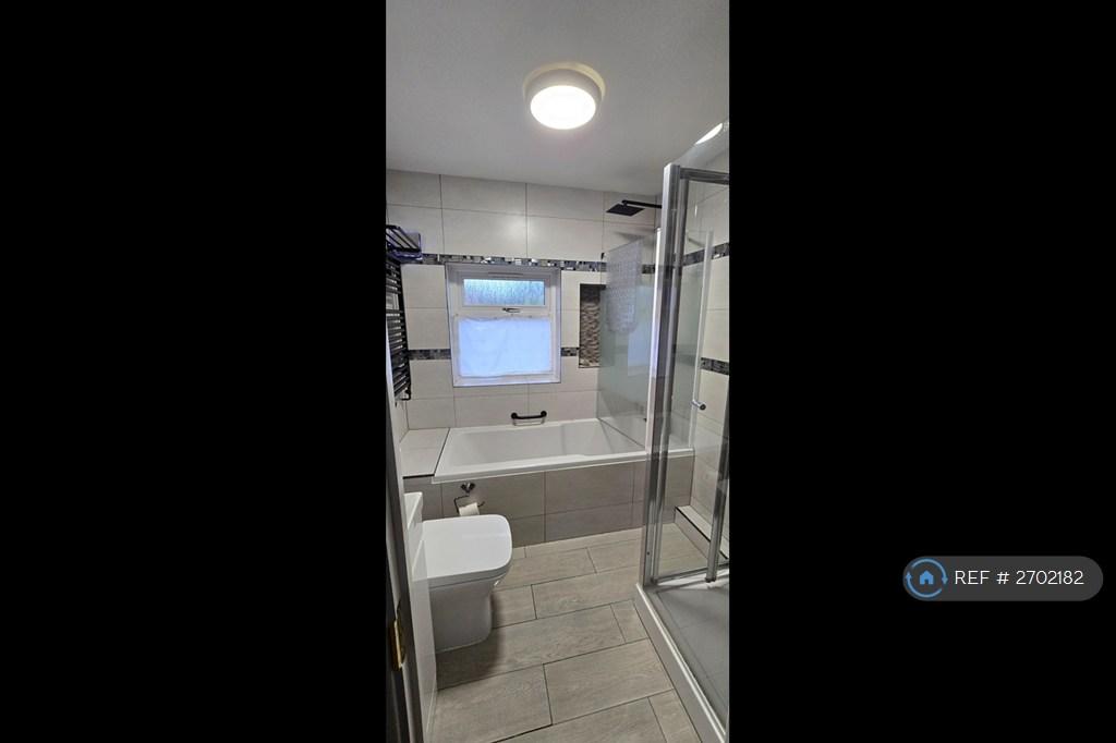 Bathroom Upstairs