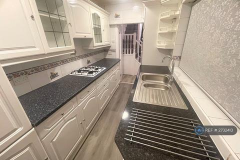 2 bedroom terraced house to rent, Keary Street, Stoke-On-Trent, ST4