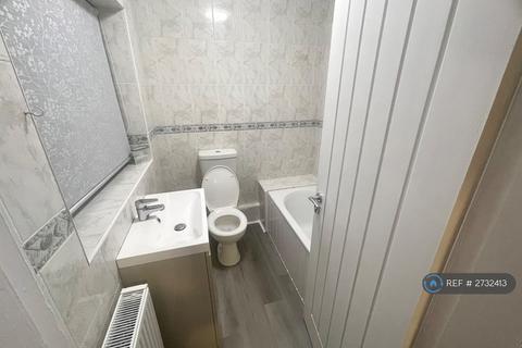 2 bedroom terraced house to rent, Keary Street, Stoke-On-Trent, ST4