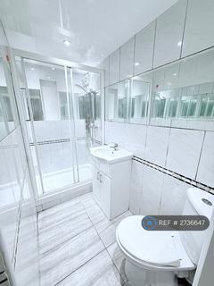 1 bedroom flat to rent, Oaks Court, London, E11