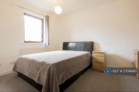 4 bedroom flat to rent, Sienna Gardens, Edinburgh, EH9