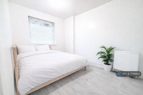 1 bedroom flat to rent, Wanstead, London, E11
