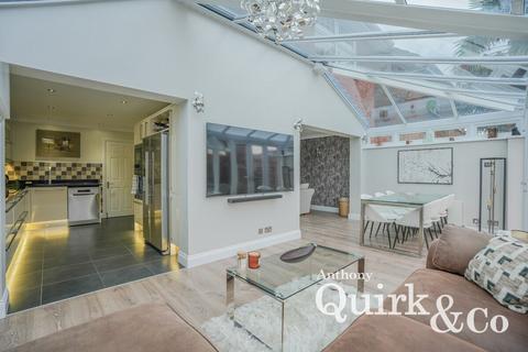 4 bedroom detached house for sale, Papenburg Road, Canvey Island, SS8