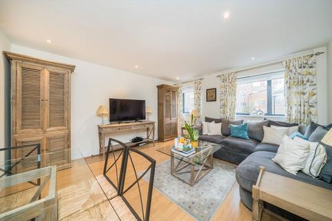 2 bedroom flat for sale, Upper Richmond Road, London SW15