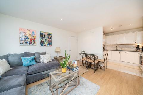 2 bedroom flat for sale, Upper Richmond Road, London SW15