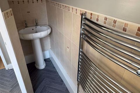 2 bedroom terraced house to rent, 16 Springvale Road, Great Houghton, Barnsley, S72