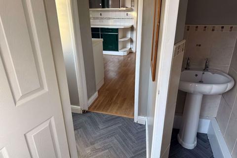 2 bedroom terraced house to rent, 16 Springvale Road, Great Houghton, Barnsley, S72