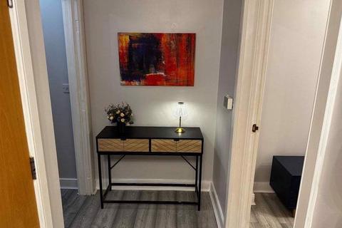 2 bedroom flat for sale, Stoneyholme Avenue, Manchester, M8 0BY