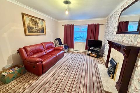 2 bedroom semi-detached bungalow for sale, Lodge Gate Close, Denholme, Bradford, BD13