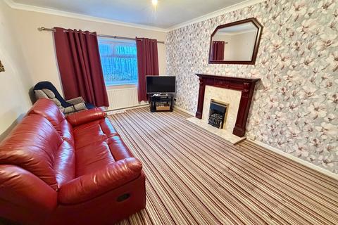 2 bedroom semi-detached bungalow for sale, Lodge Gate Close, Denholme, Bradford, BD13