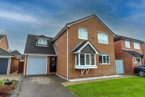 4 bedroom detached house for sale, Larchwood Close, Wellingborough NN8