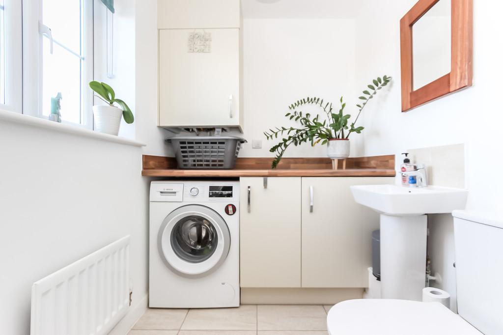 Cloakroom/Utility Room