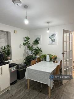 2 bedroom flat to rent, High Street, Chesterton, Cambridge, CB4