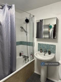 2 bedroom flat to rent, High Street, Chesterton, Cambridge, CB4