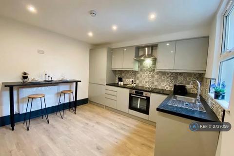 1 bedroom in a house share to rent, Gravesend, Gravesend, DA11