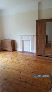 2 bedroom flat to rent, Normandy Avenue, High Barnet, EN5