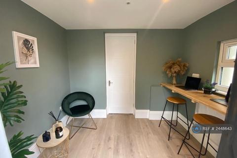 undefined, Darnley Street, Gravesend, DA11