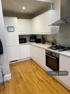 3 bedroom semi-detached house to rent, Stanton Drive, Chester, CH2