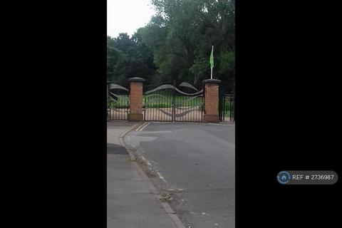 2 bedroom flat to rent, Amblecote Road, London, SE12