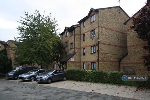 Studio to rent - Sunbury Court, London, SE14