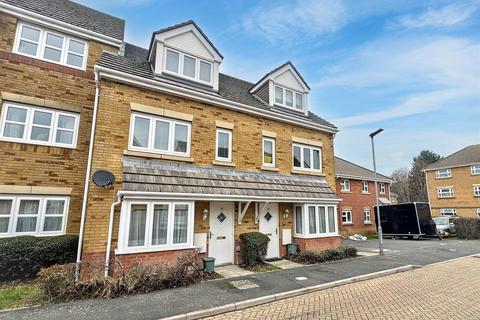 1 bedroom flat to rent, Amherst Place, Ryde, PO33 1FF