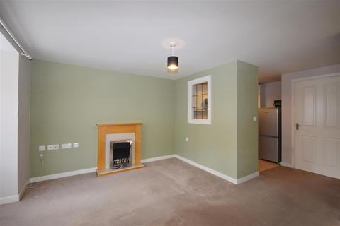 1 bedroom flat to rent, Amherst Place, Ryde, PO33 1FF
