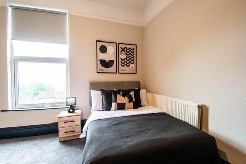 undefined, Cemetery road (Room 2), West Yorkshire LS11