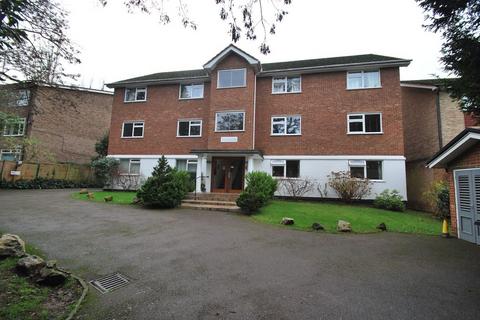 Upper Brighton Road, Surbiton