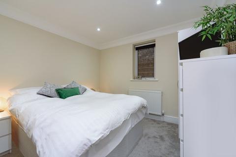 3 bedroom apartment to rent, West End Lane, London, NW6