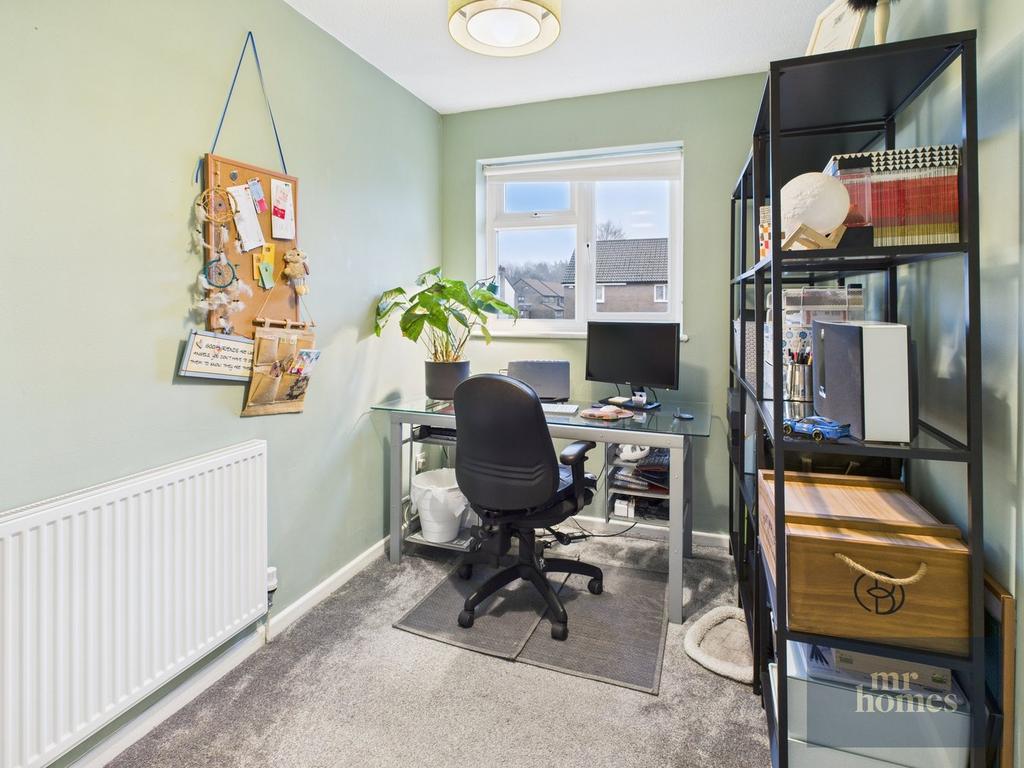 Bedroom2/Office