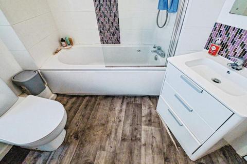1 bedroom flat for sale, Shelley Road, Worthing, BN11