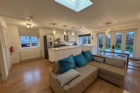 4 bedroom semi-detached house for sale, Glendale Gardens, Wembley, HA9