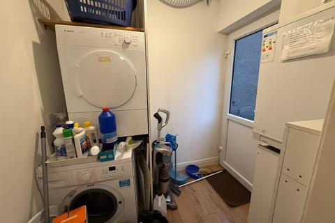 4 bedroom semi-detached house for sale, Glendale Gardens, Wembley, HA9
