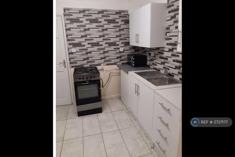 3 bedroom detached house to rent, Gun Hill, Coventry, CV7