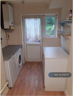 3 bedroom detached house to rent, Gun Hill, Coventry, CV7