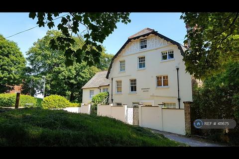 3 bedroom flat to rent, Normandy House, Crowborough, TN6