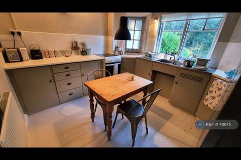 3 bedroom flat to rent, Normandy House, Crowborough, TN6