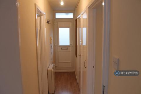 2 bedroom flat to rent, Alan Court, St. Leonards-On-Sea, TN37