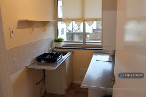 2 bedroom flat to rent, Alan Court, St. Leonards-On-Sea, TN37