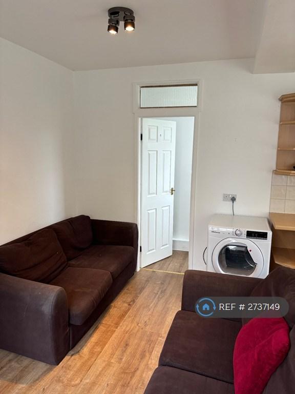 Kitchen Diner Has a Couple Of Sofas