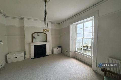 2 bedroom flat to rent, Florence Terrace, Falmouth, TR11