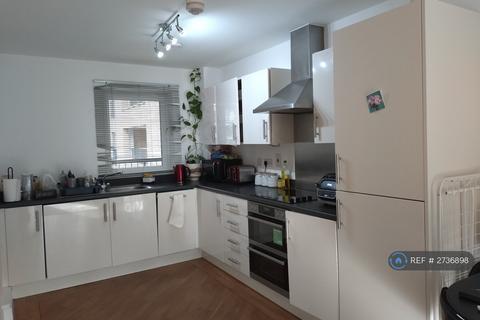 1 bedroom flat to rent, Wave Court Maxwell Road, Romford, RM7