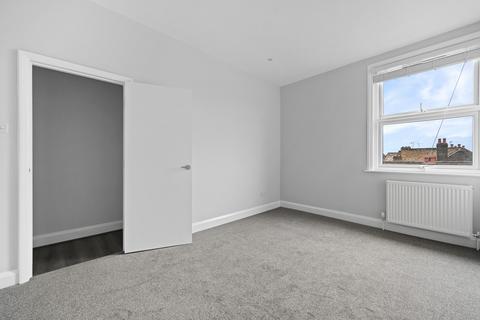 1 bedroom flat to rent, Uxbridge Road, London W12