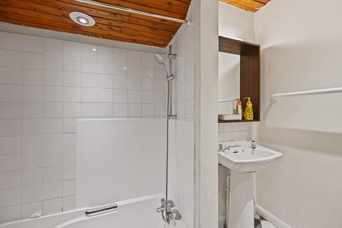 1 bedroom flat to rent, Stamford Brook Road, London W6